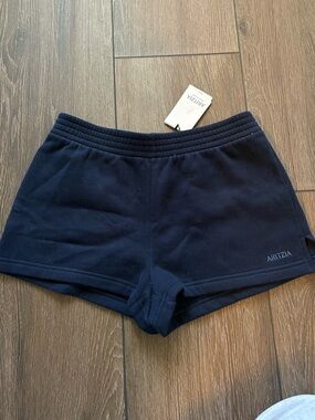 NWT Aritzia Perfect Fit Micro Fleece Shorts